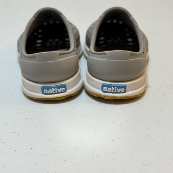 Native Robbie Sugarlite Unisex Shoes Size C5 - Picture 4 of 7